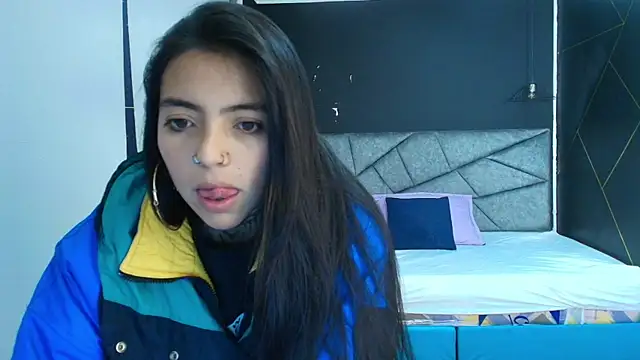 LiaMonroee  online show from November 2025 12:32:02 PM