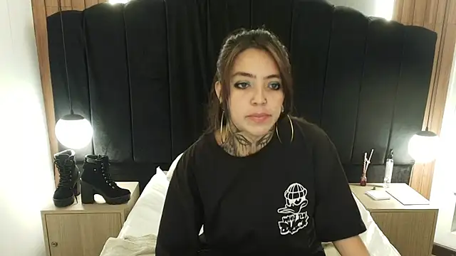 LiaMonroee  online show from March 2026 12:12:01 PM