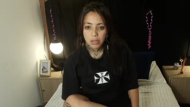 LiaMonroee  online show from April 2026 12:32:02 PM