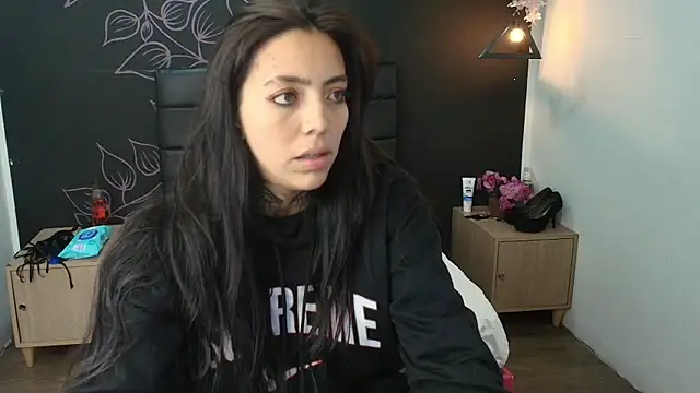 LiaMonroee  online show from January 2026 12:01:01 PM