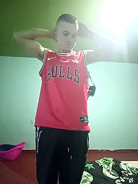 Loquendo2201 online show from December 2025 11:33:02 AM