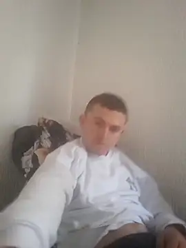 Loquendo2201 online show from September 2025 01:22:01 PM