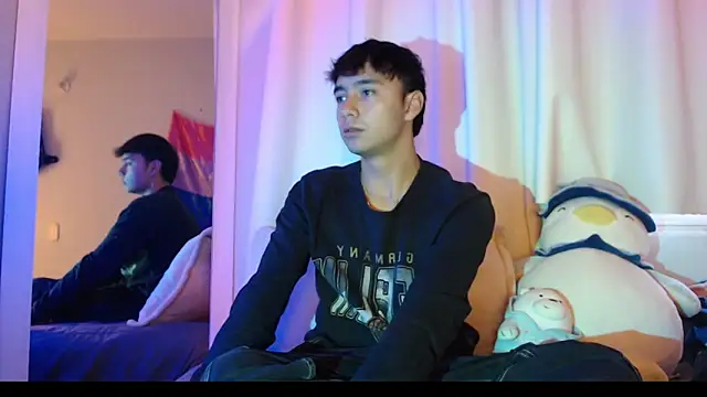 Noah Blaze online show from October 2025 10:30:01 PM