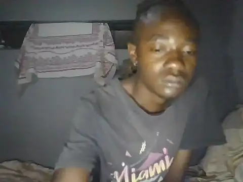 Snapshot of Nykho17 chatting on October 2025 07:25:01 PM Nykho17 online show from October 2025 07:25:01 PM