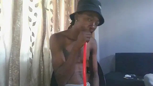 Snapshot of Nykho17 chatting on November 2025 10:03:02 AM Nykho17 online show from November 2025 10:03:02 AM