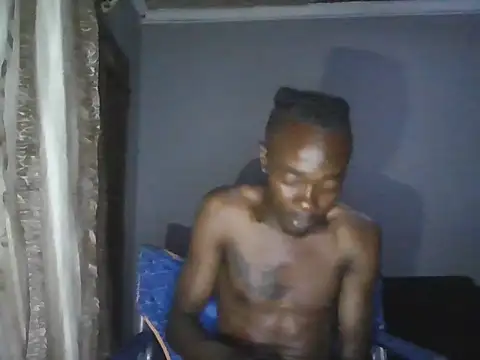 Snapshot of Nykho17 chatting on November 2025 09:30:01 PM Nykho17 online show from November 2025 09:30:01 PM