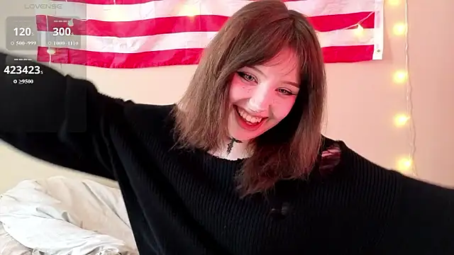 Snapshot of RileyVice chatting on February 2026 08:33:01 AM RileyVice online show from February 2026 08:33:01 AM