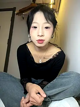 jingjing005 online show from December 2025 06:45:02 AM