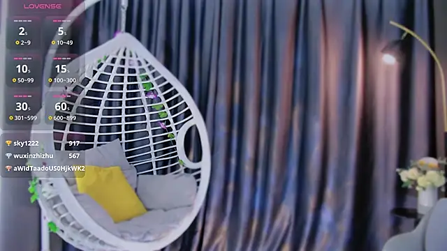 yuer2563 online show from October 2025 06:56:01 PM