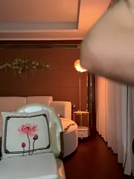 yuer2563 online show from October 2025 07:38:01 AM