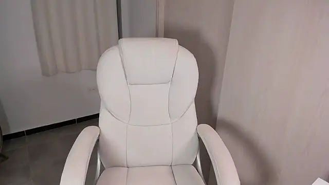 Snapshot of seductivelvet chatting on November 2025 01:17:01 AM seductivelvet online show from November 2025 01:17:01 AM