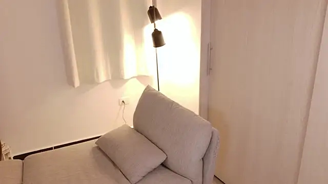 seductivelvet online show from April 2026 02:58:01 AM