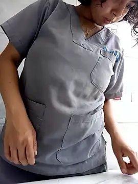 Syndel23 online show from January 2026 05:17:01 PM