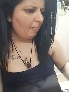 Snapshot of Jann_Riya333 chatting on July 2026 04:07:02 PM Jann Riya333 online show from July 2026 04:07:02 PM