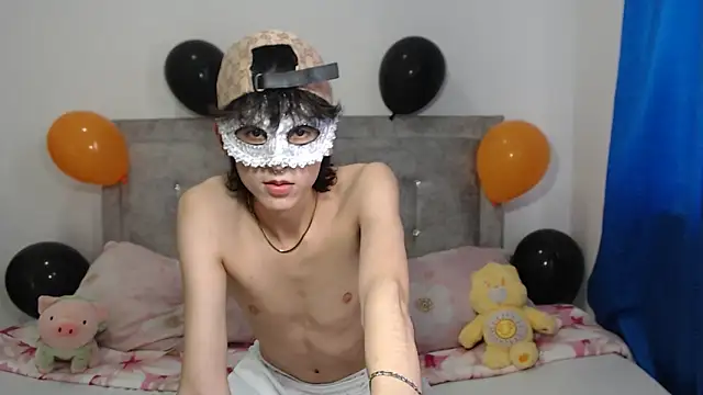 dylann ross online show from October 2025 08:23:02 PM