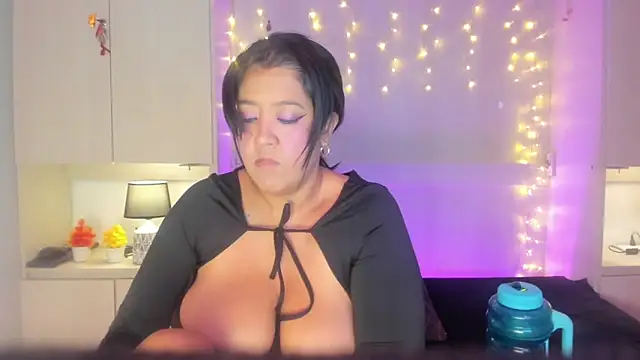 VickyRuiz  online show from May 2026 07:43:02 PM