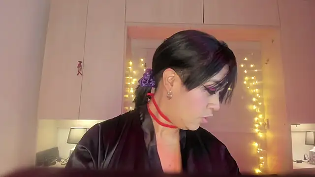 VickyRuiz  online show from April 2026 07:59:01 PM