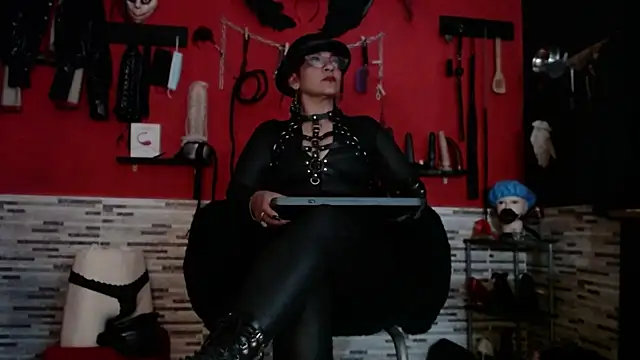 Miss Mirandaa online show from November 2025 03:16:01 AM