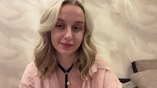 Snapshot of AdeleEverhart chatting on December 2025 08:04:02 PM AdeleEverhart online show from December 2025 08:04:02 PM