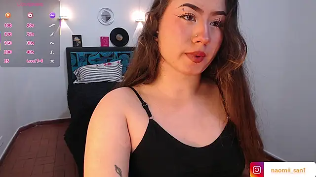 naomii san online show from October 2025 08:50:01 PM