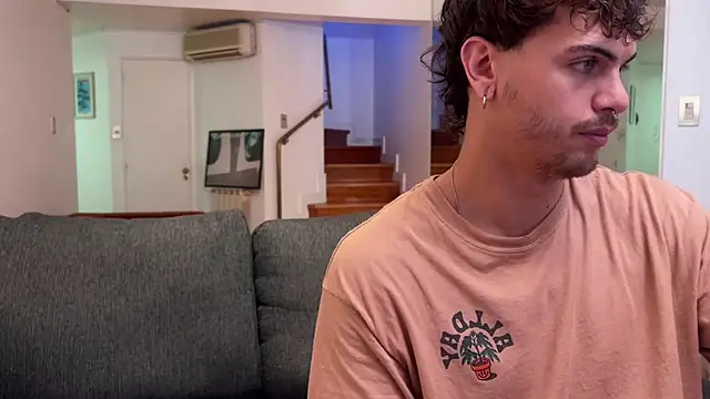 Snapshot of lenruy chatting on February 2026 01:39:01 AM lenruy online show from February 2026 01:39:01 AM