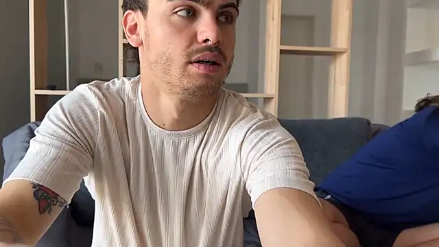 Snapshot of lenruy chatting on January 2026 05:42:01 PM lenruy online show from January 2026 05:42:01 PM