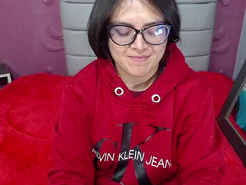 Cailing Zu online show from December 2025 07:40:02 AM