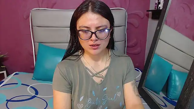 Snapshot of Cailing_Zu chatting on October 2025 07:40:01 PM Cailing Zu online show from October 2025 07:40:01 PM