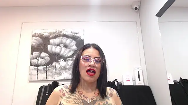 DonnaJoness online show from February 2026 08:38:01 PM