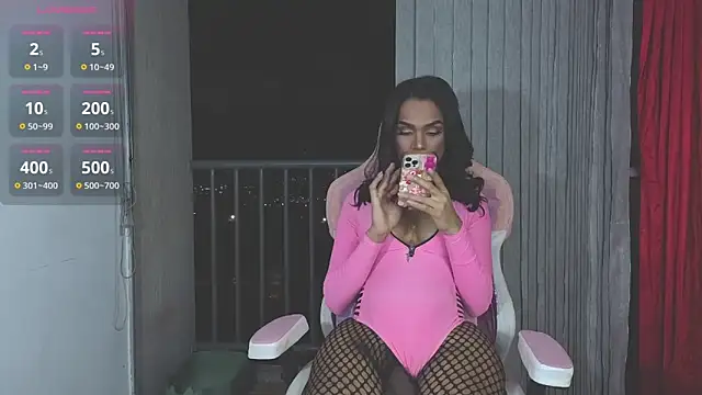 isabella pearl  online show from March 2026 11:45:02 PM