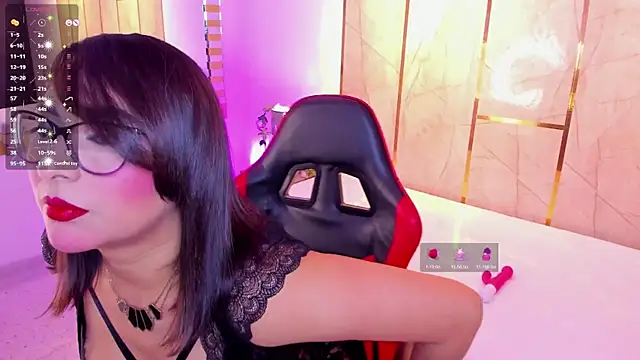 KendallJay online show from November 2025 09:18:01 PM