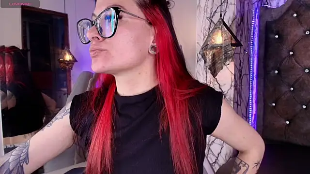 Zami Escobar of online show from March 2026 06:43:01 PM