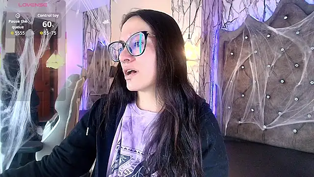 Zami Escobar of online show from November 2025 08:14:02 PM