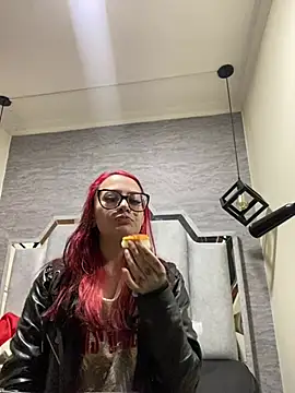 Snapshot of Zami_Escobar_of chatting on February 2026 06:26:01 PM Zami Escobar of online show from February 2026 06:26:01 PM