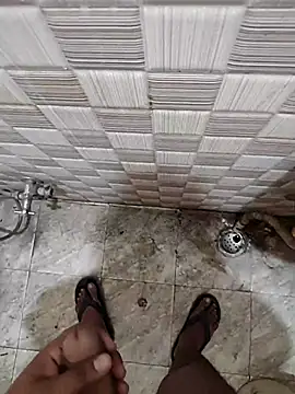 vers negi9 online show from October 2025 03:43:01 AM