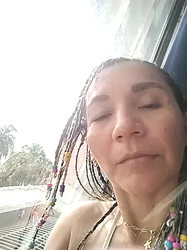 Snapshot of Ms_lunaRose chatting on October 2025 09:16:01 PM Ms lunaRose online show from October 2025 09:16:01 PM