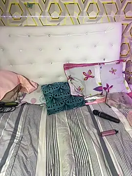Ashly cutee online show from May 2026 10:18:01 PM