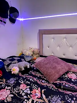 Snapshot of Ashly_cutee chatting on October 2025 09:32:02 PM Ashly cutee online show from October 2025 09:32:02 PM