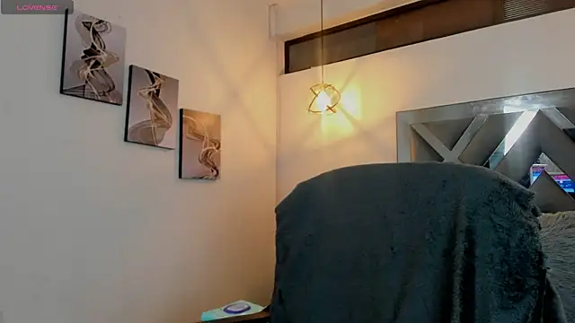 Candy Hott7 online show from October 2025 08:43:01 PM