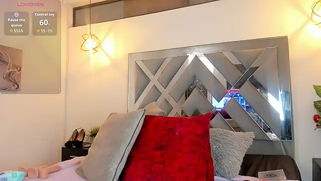 Candy Hott7 online show from November 2025 08:01:02 PM