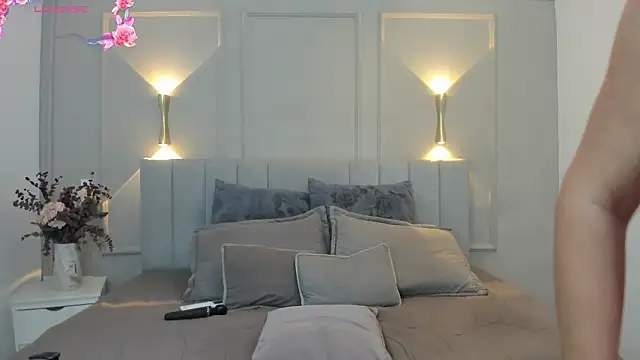 victoria bourne online show from February 2026 07:14:02 PM