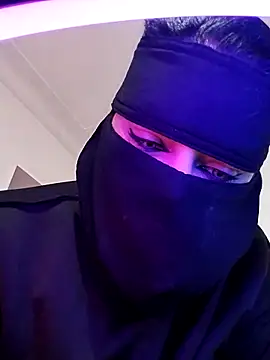 lilyan12 online show from April 2026 01:18:01 AM