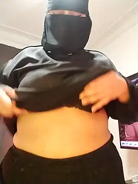 lilyan12 online show from April 2026 01:29:01 AM