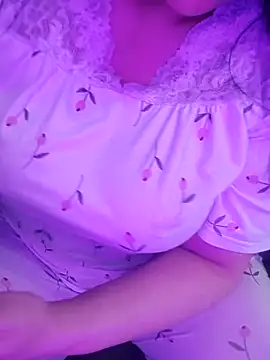 lilyan12 online show from May 2026 12:32:02 AM