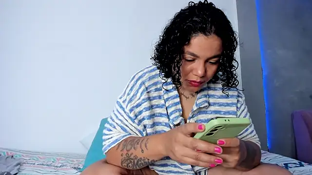 alexholyy online show from October 2025 02:16:01 PM