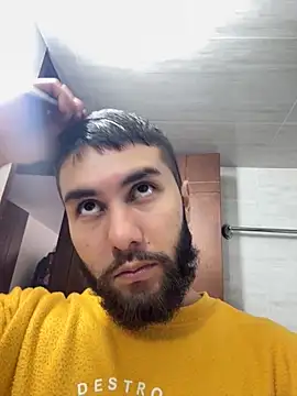 Diicaprio69 online show from October 2025 07:46:01 PM