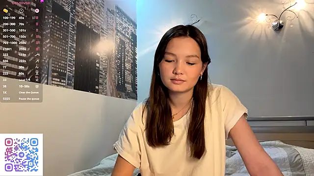 Snapshot of KiraVelvet chatting on September 2025 10:11:01 AM KiraVelvet online show from September 2025 10:11:01 AM