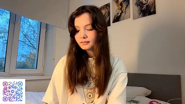 Snapshot of KiraVelvet chatting on October 2025 02:07:01 PM KiraVelvet online show from October 2025 02:07:01 PM