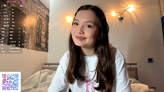 Snapshot of KiraVelvet chatting on September 2025 09:46:02 AM KiraVelvet online show from September 2025 09:46:02 AM