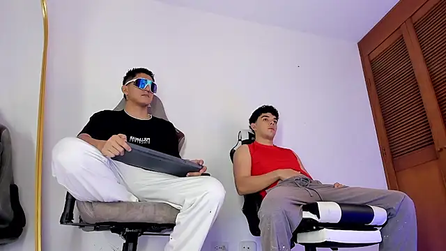 sotooliver3 online show from February 2026 08:27:01 PM